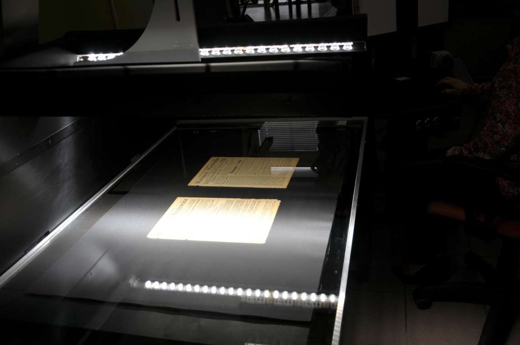 Nowoczesny skaner w Ośrodku Kultury, Sportu i Rekreacji w Świeciu. fot. arch. Departament Cyfryzacji